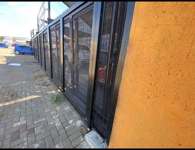 1,000M² BUSINESS CENTRE TO LET IN RUSTENBURG CENTRAL